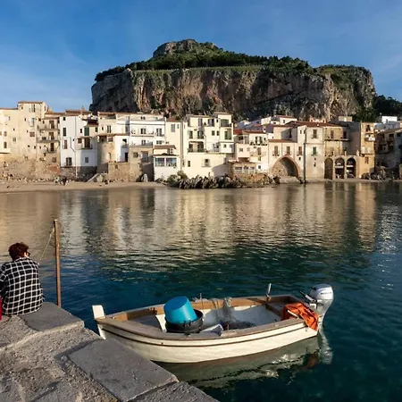 Apartment Alba Sul Mare By Caseserio Cefalu